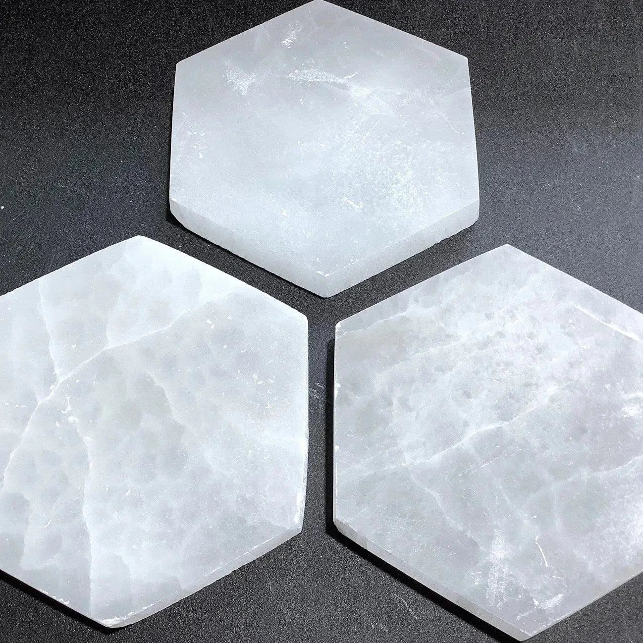 SELENITE MINI CHARGING PLATE