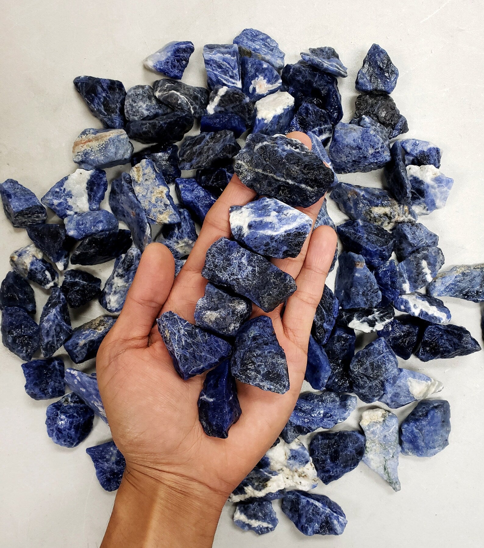 Sodalite / Rough